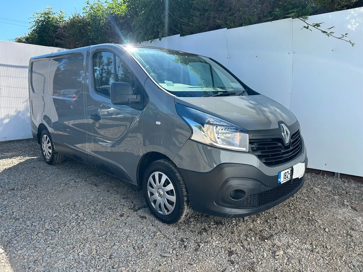 2018 Renault Trafic low kms - Image 1