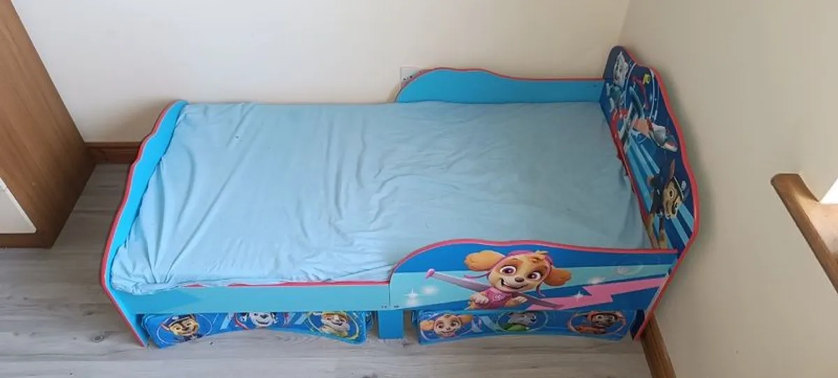 Paw patrol bed with mattress - Image 3