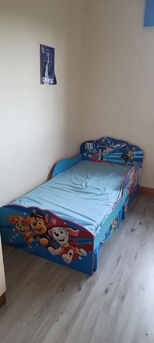 Paw patrol bed with mattress - Image 4