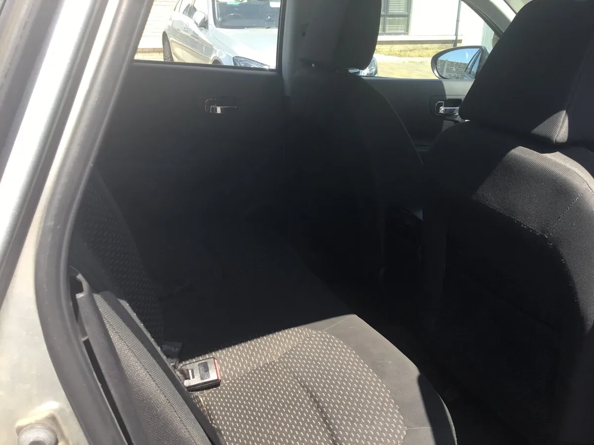 Nissan Qashqai 2007 - Image 2