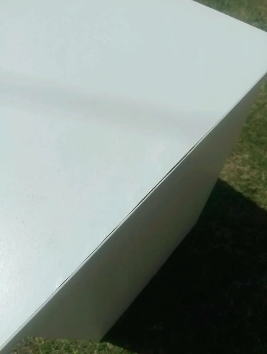 2 white lockers - Image 3