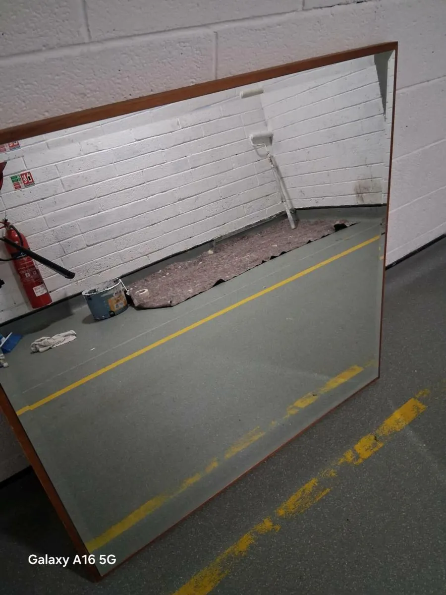Mirror - Image 1