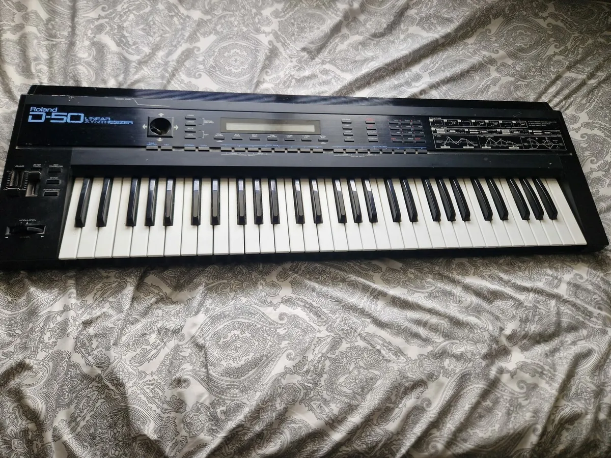 Roland D 50 - Image 1