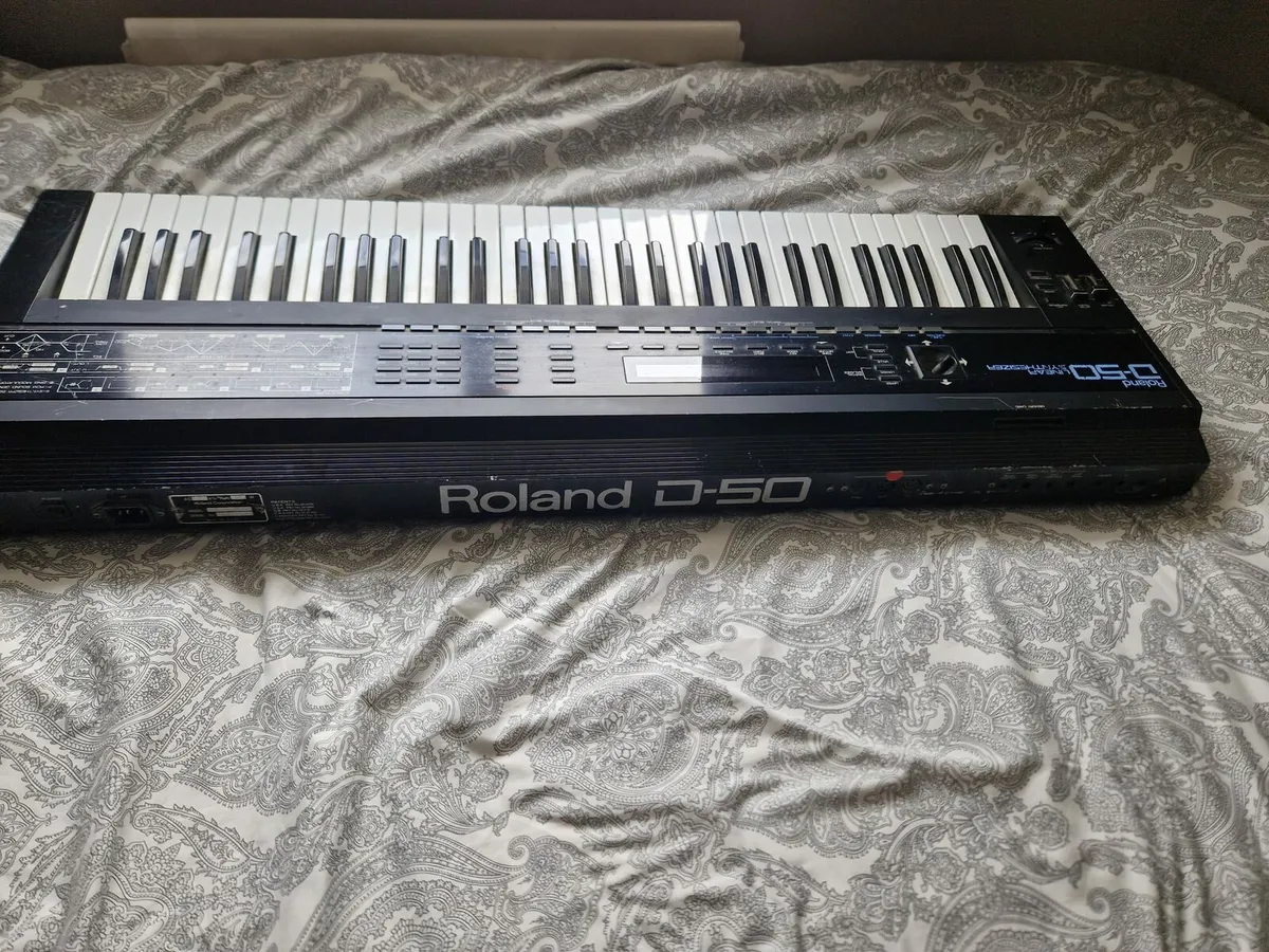 Roland D 50 - Image 2