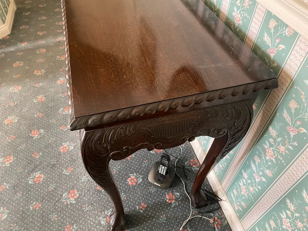 Ornate table - Image 3