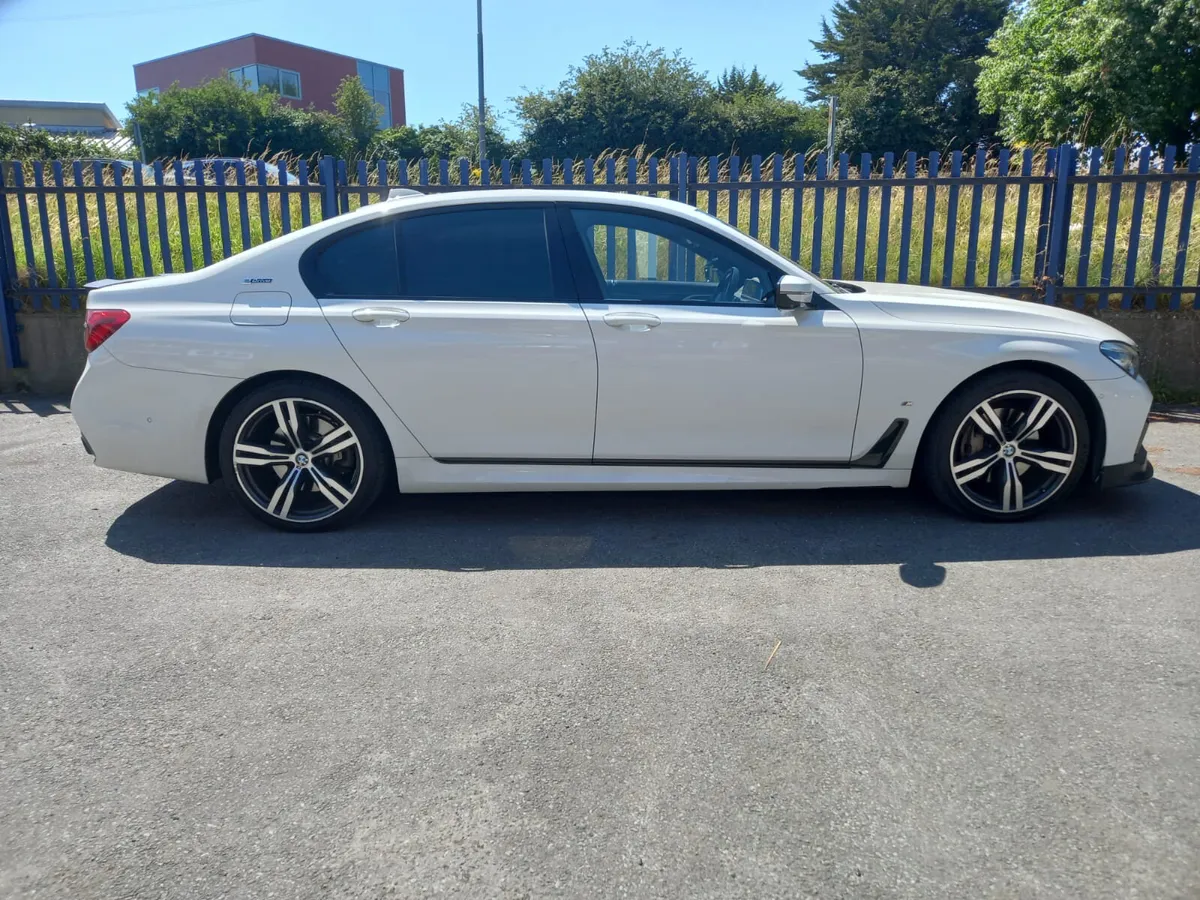 BMW 740E HYBRID M SPORT HUGE SPEC €29,995 - Image 2