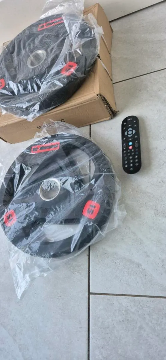 Brand new 2x15 kilo Olympic weight plates - Image 3