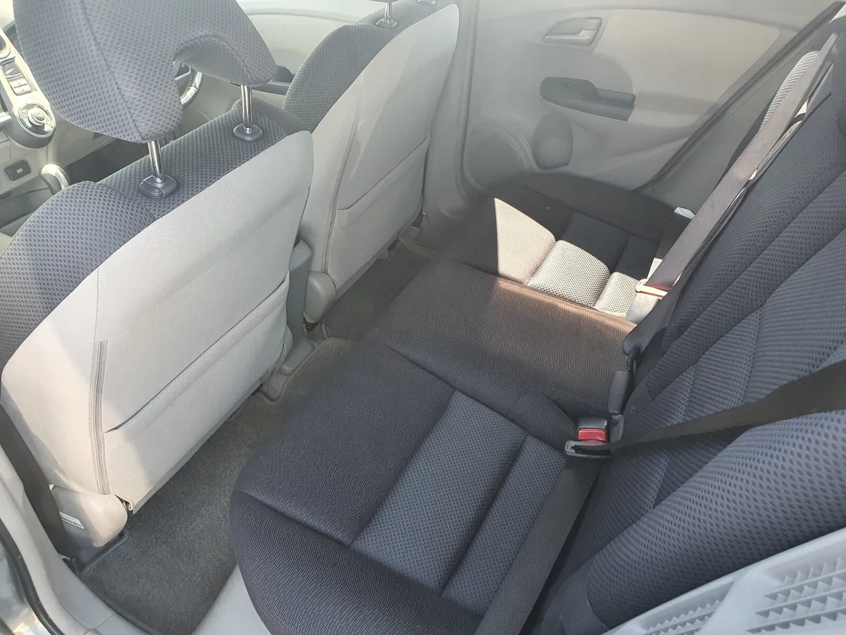 Honda Insight 2010 NEW NCT Android Radio Low Miles - Image 4