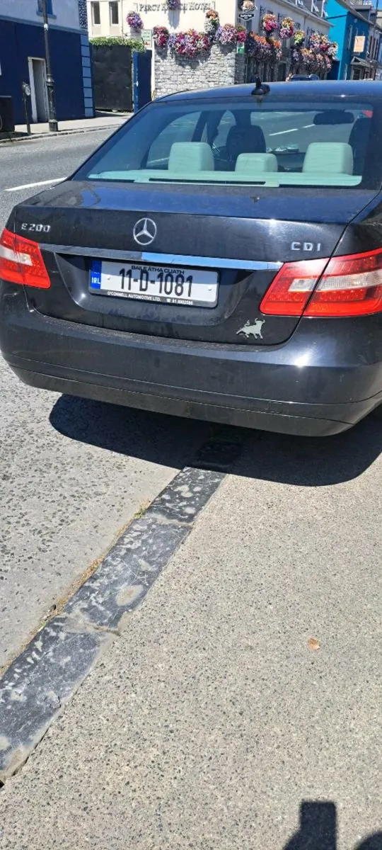 Mercedes - Image 2