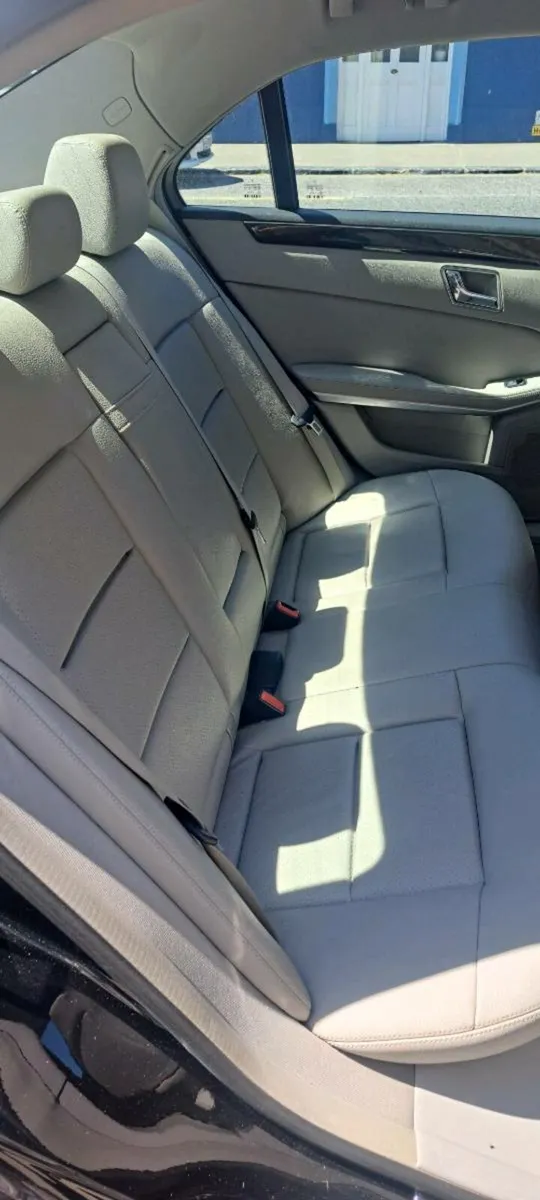 Mercedes - Image 4