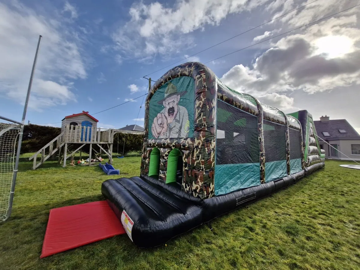 Bouncy castles - Image 2
