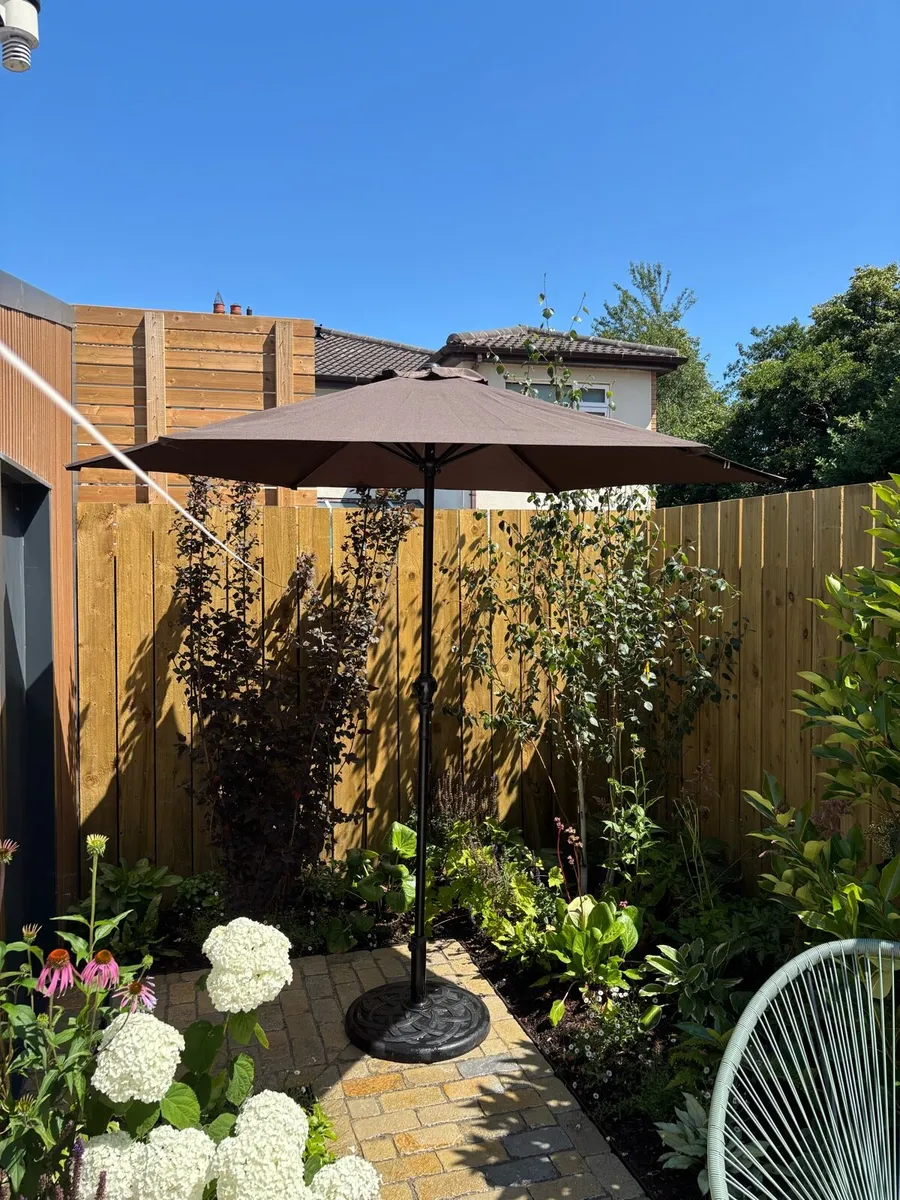 Crank Parasol brown and heavy base - Image 1