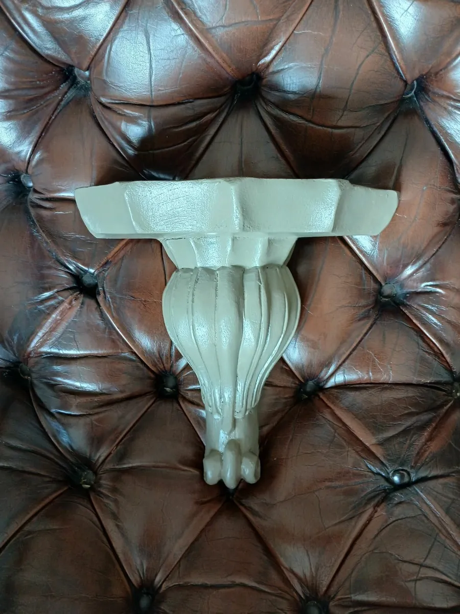 Solid wood wall sconce - Image 1