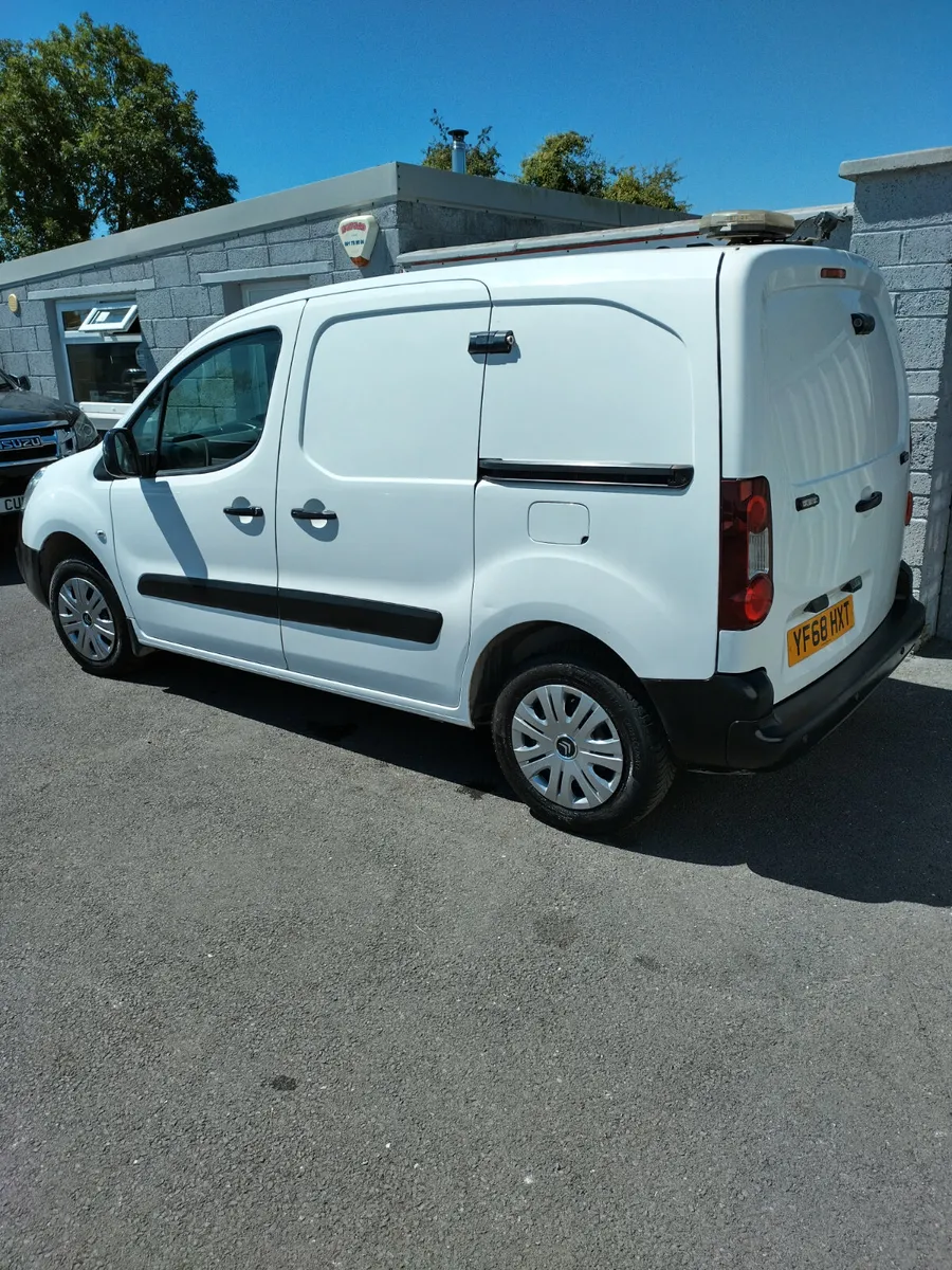 2019 BERLINGO VAN 3 SEATER - Image 3