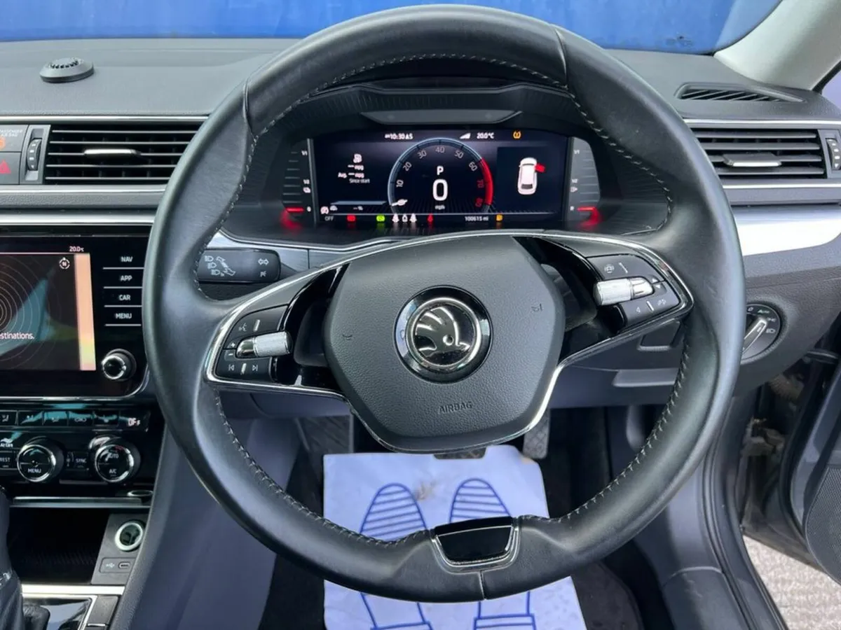 Skoda Superb 1.4 PLUG-IN HYBRID SE TECH IV // SERV - Image 4