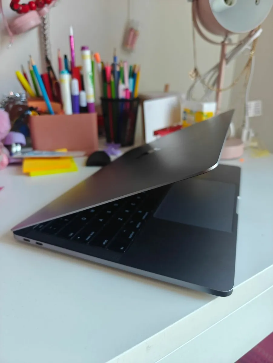 MacBook Pro A1708 2017 Two Thunderbolt 3 ports - Image 4