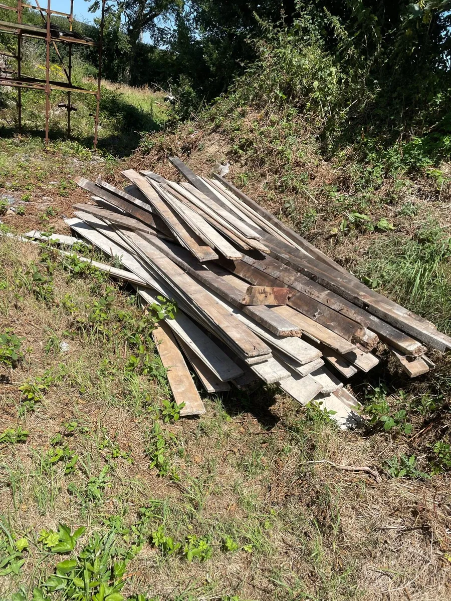 Old Reclaimed flooring joists & timbers - Image 4
