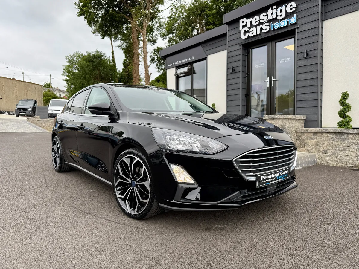 211 FORD FOCUS 1.5 TDCI TITANIUM,HEATED SEATS,NAV - Image 3