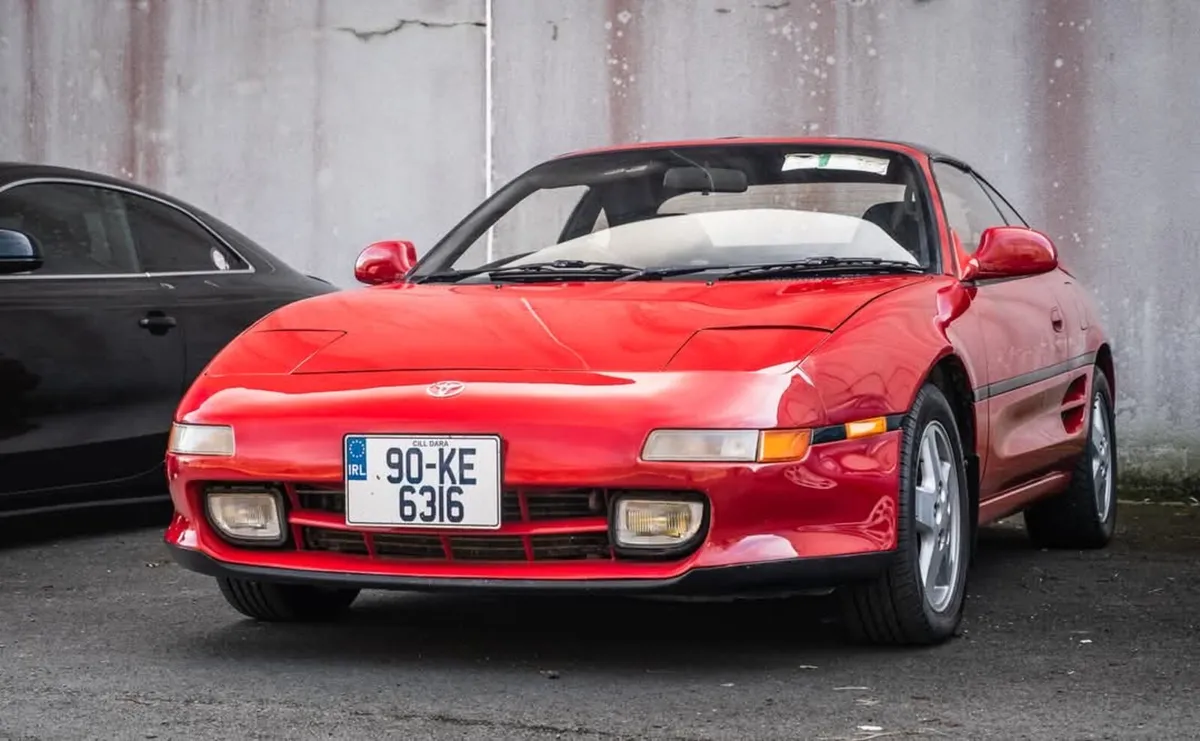 Toyota MR2 - Image 2