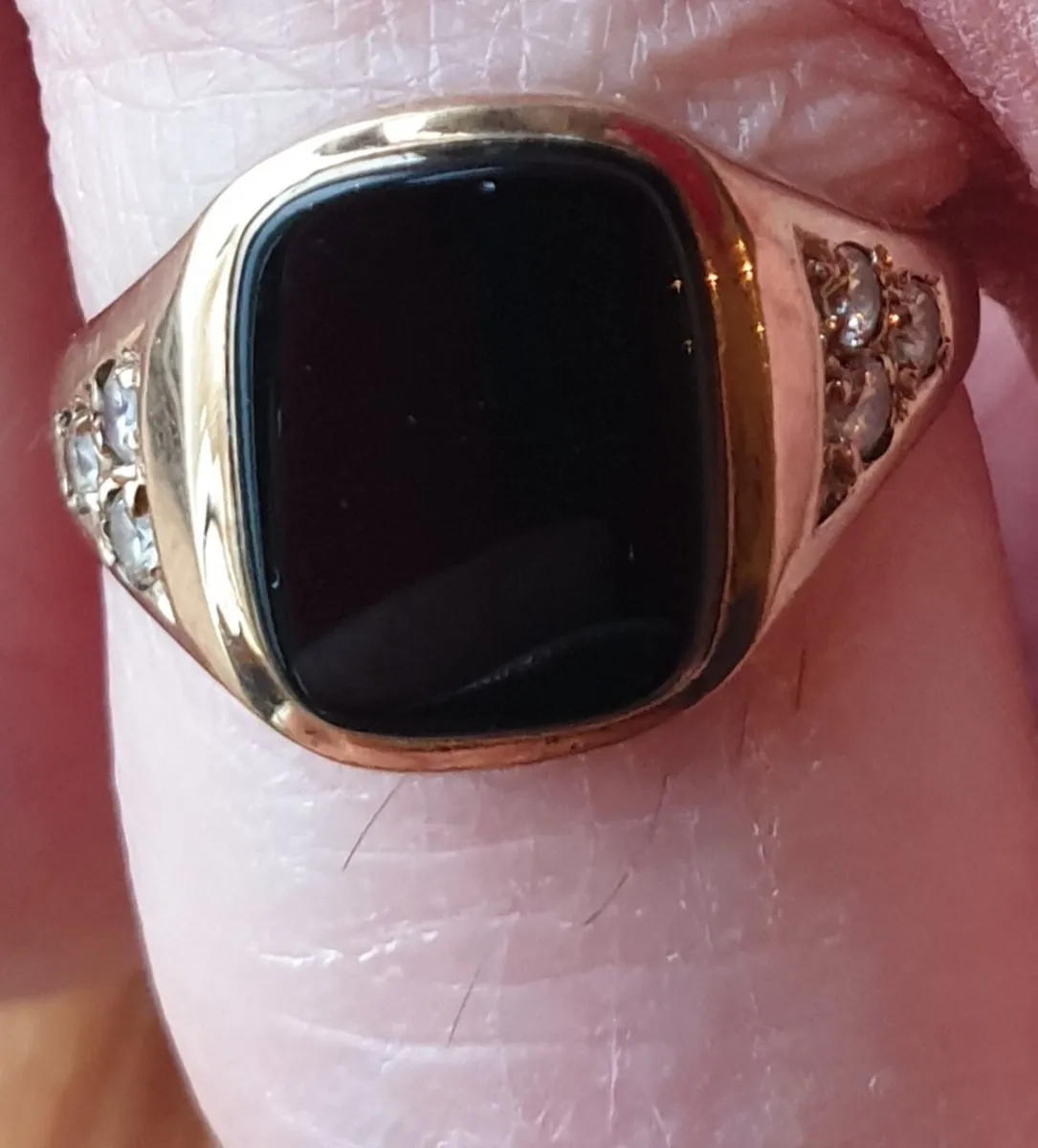 Men's gold ring - Image 1