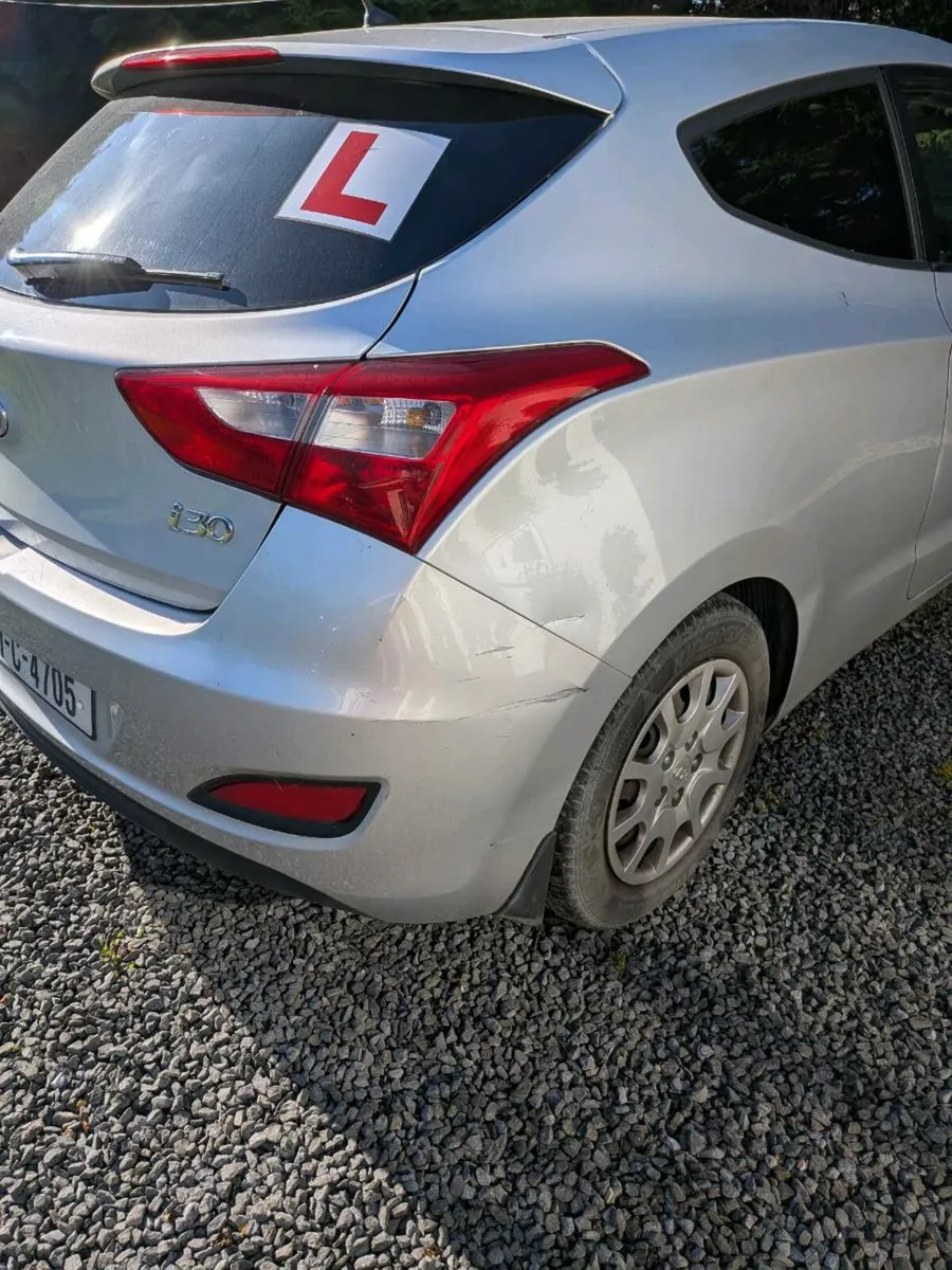 Hyundai i30 2013 - Image 2