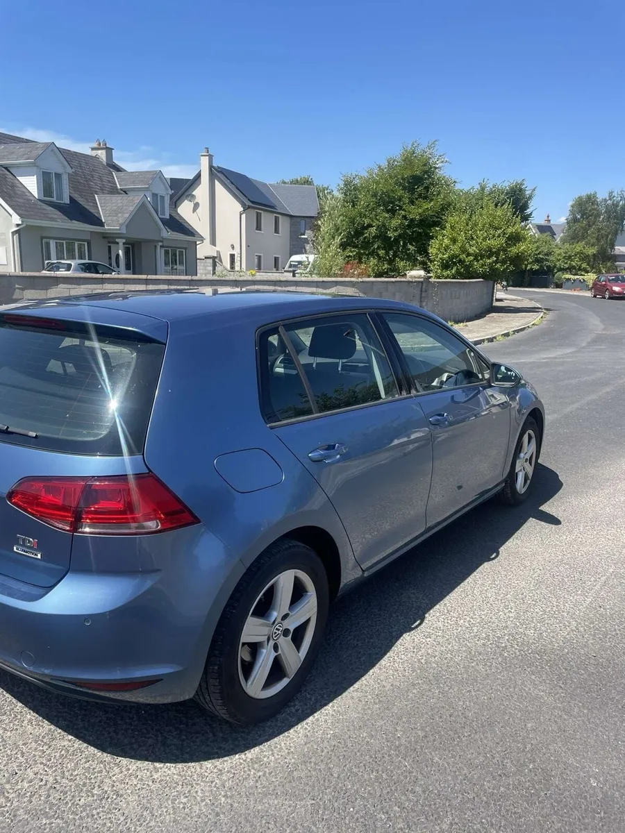 152 Volkswagen Golf - Image 3