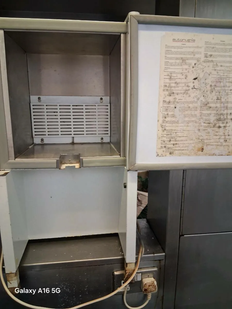 Milk fridge - Image 2