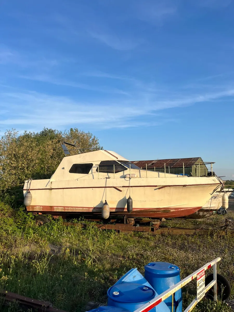 Boats - Image 4