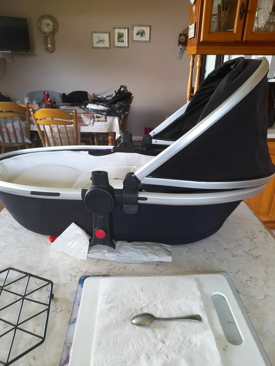 Silver Cross Buggy - Image 4