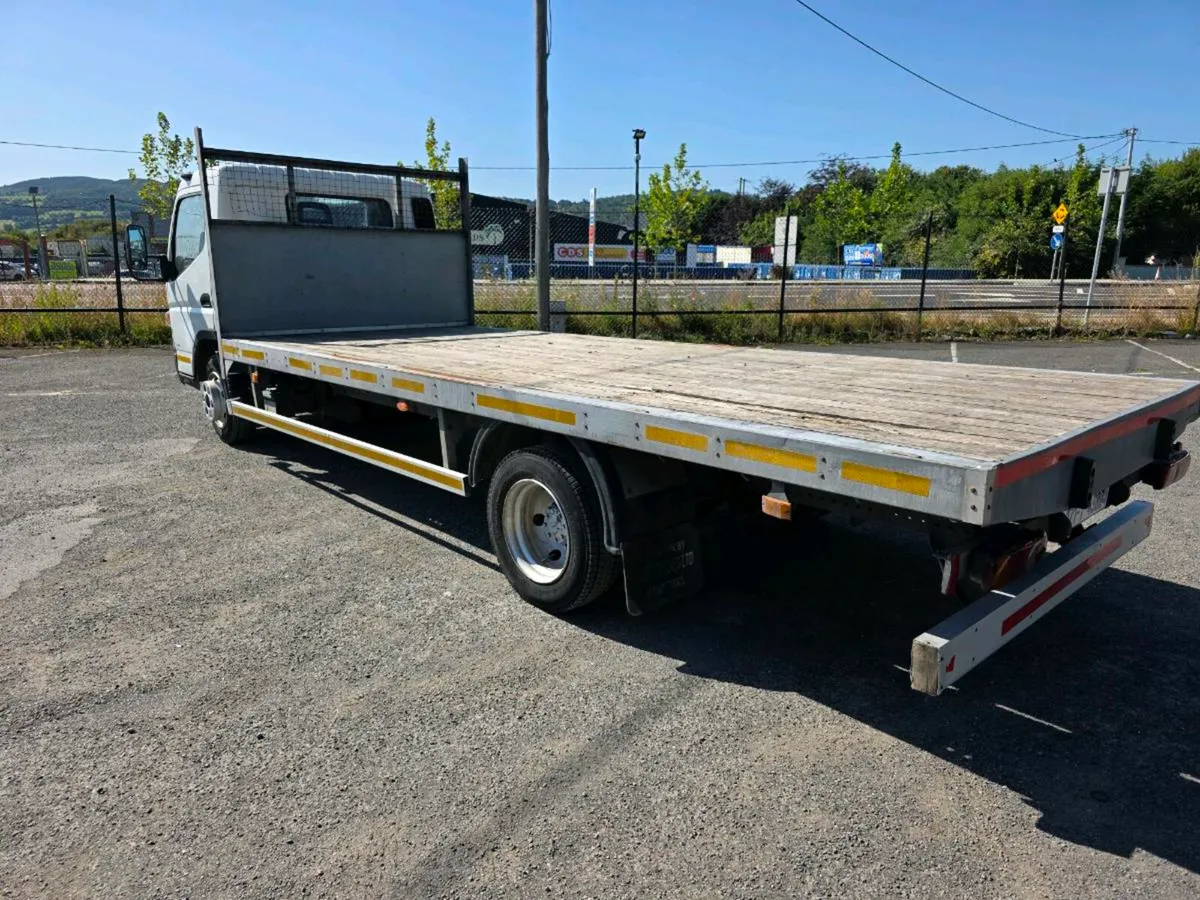 Mitsubishi Canter Fuso - Image 4