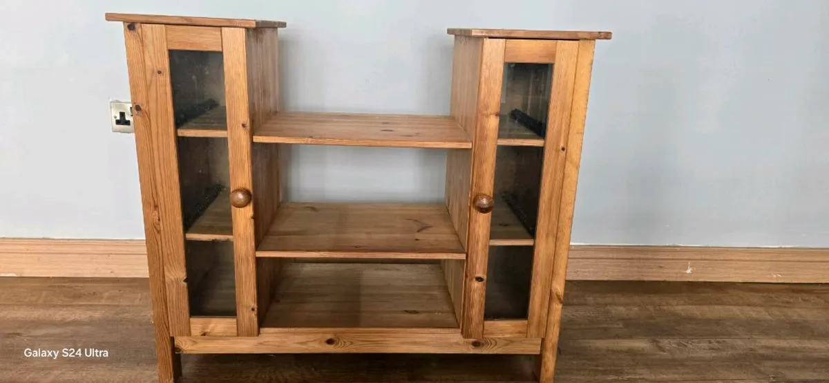 MEDIA UNIT - Image 1