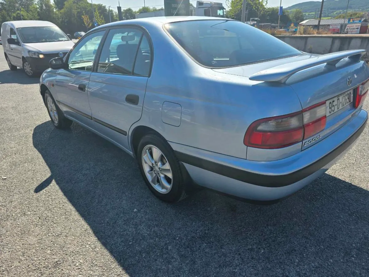 Toyota Carina e Diesel - Image 3