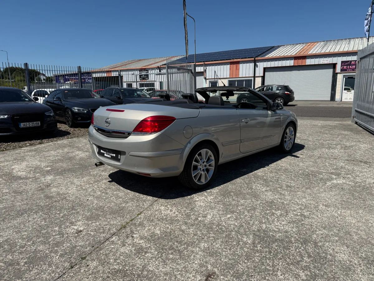 Opel Astra Convertible - Tax & NCT - €1999 - Image 4
