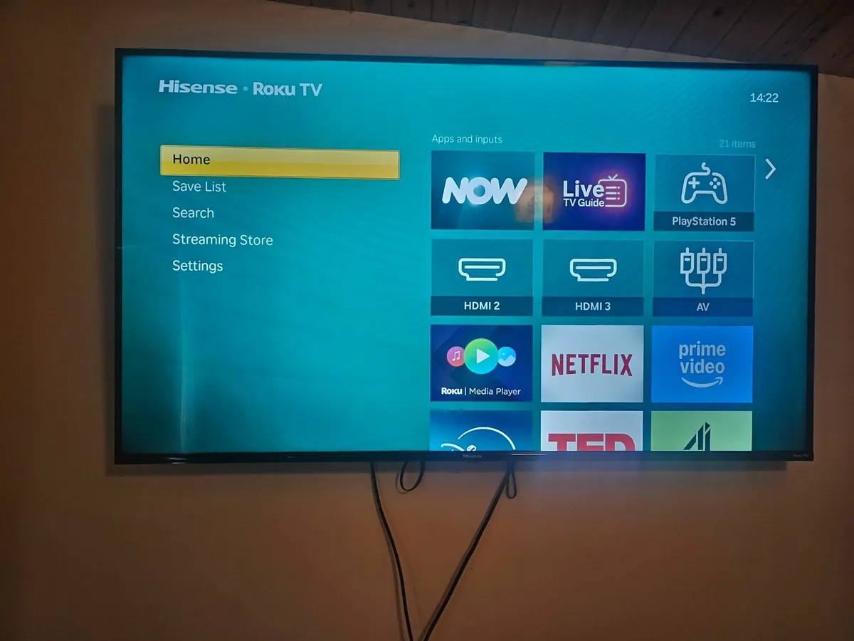 Hisense Roku 55" Inch Smart 4K HDR Freeview TV - Image 2