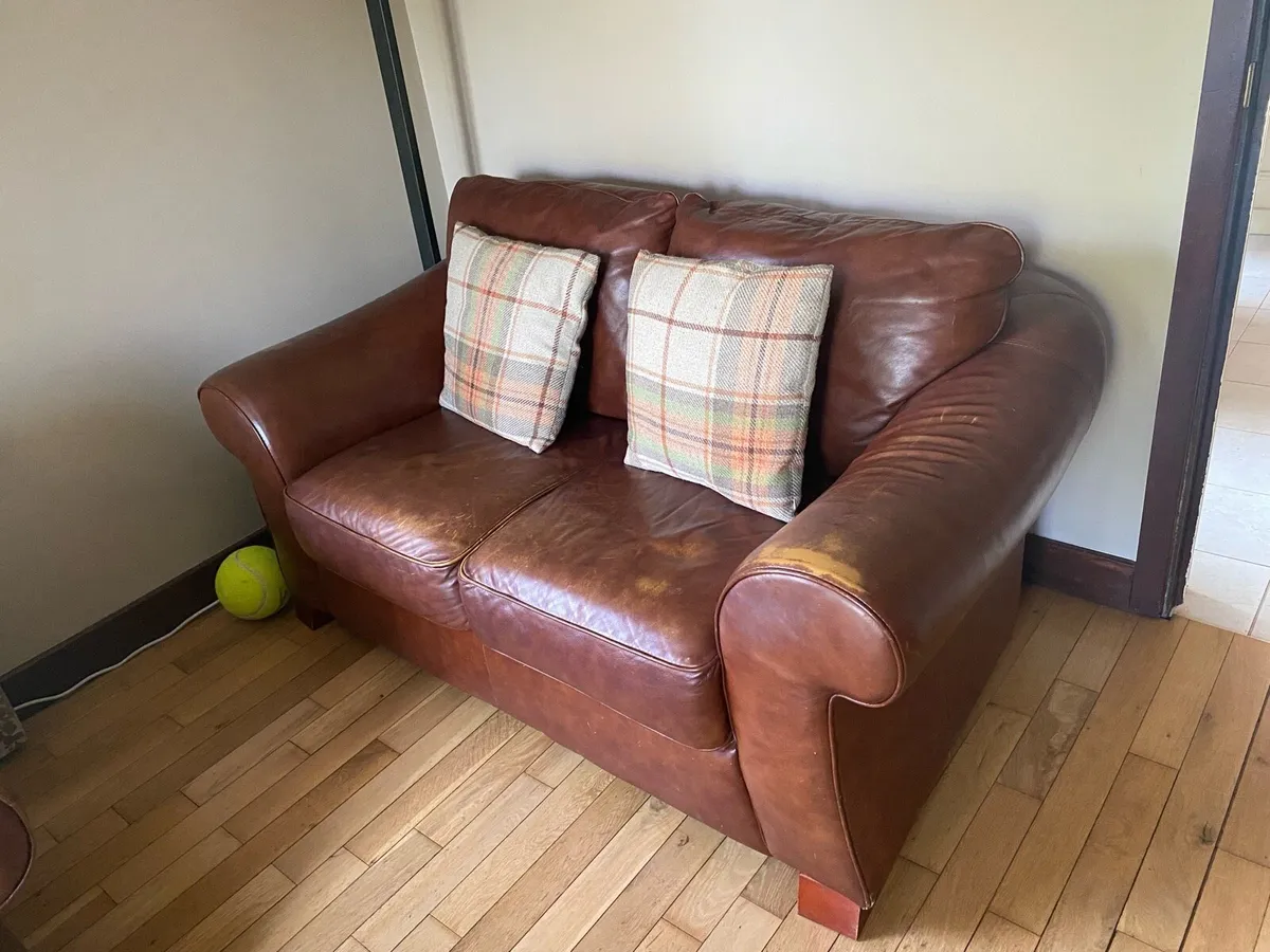 FREE leather Italian sofas - Image 1