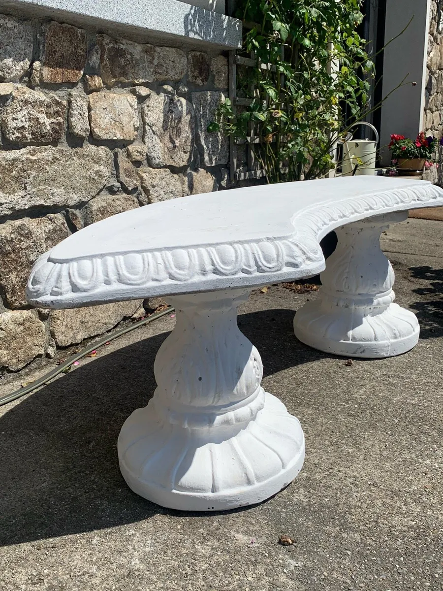 Garden seat - Image 1