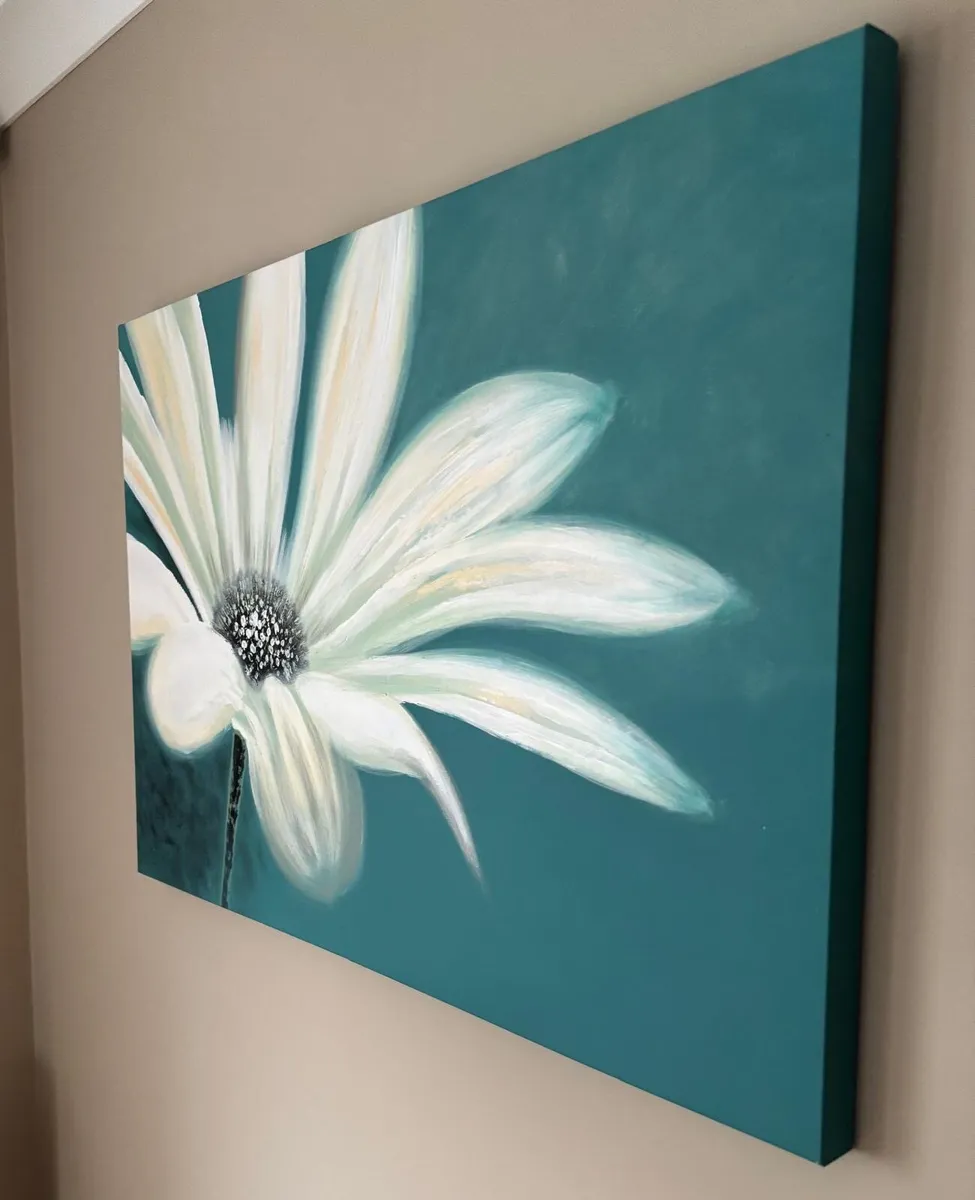 2 beautiful ‘identical’ canvas pictures - Image 1