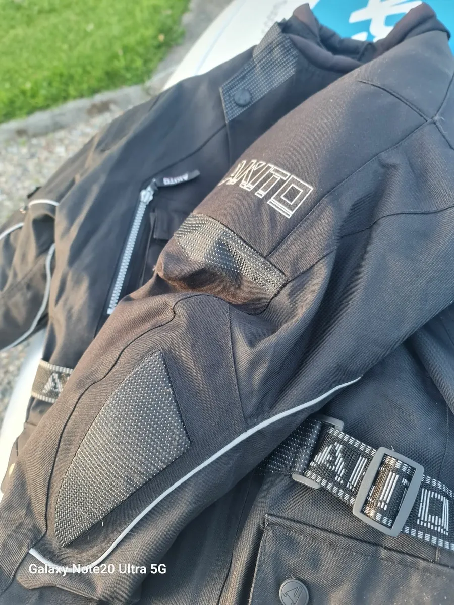 AKITO JACKET - Image 4