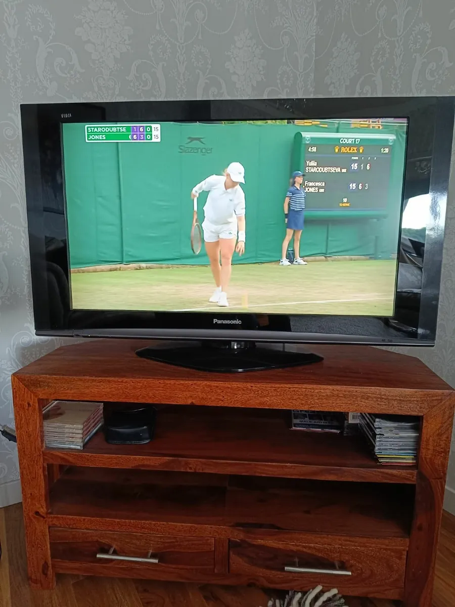 TV Unit - Image 1