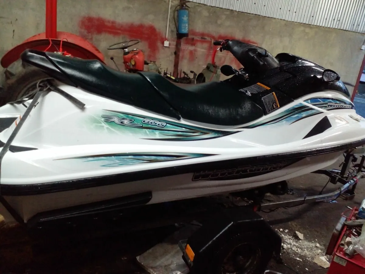 Jet ski - Image 1
