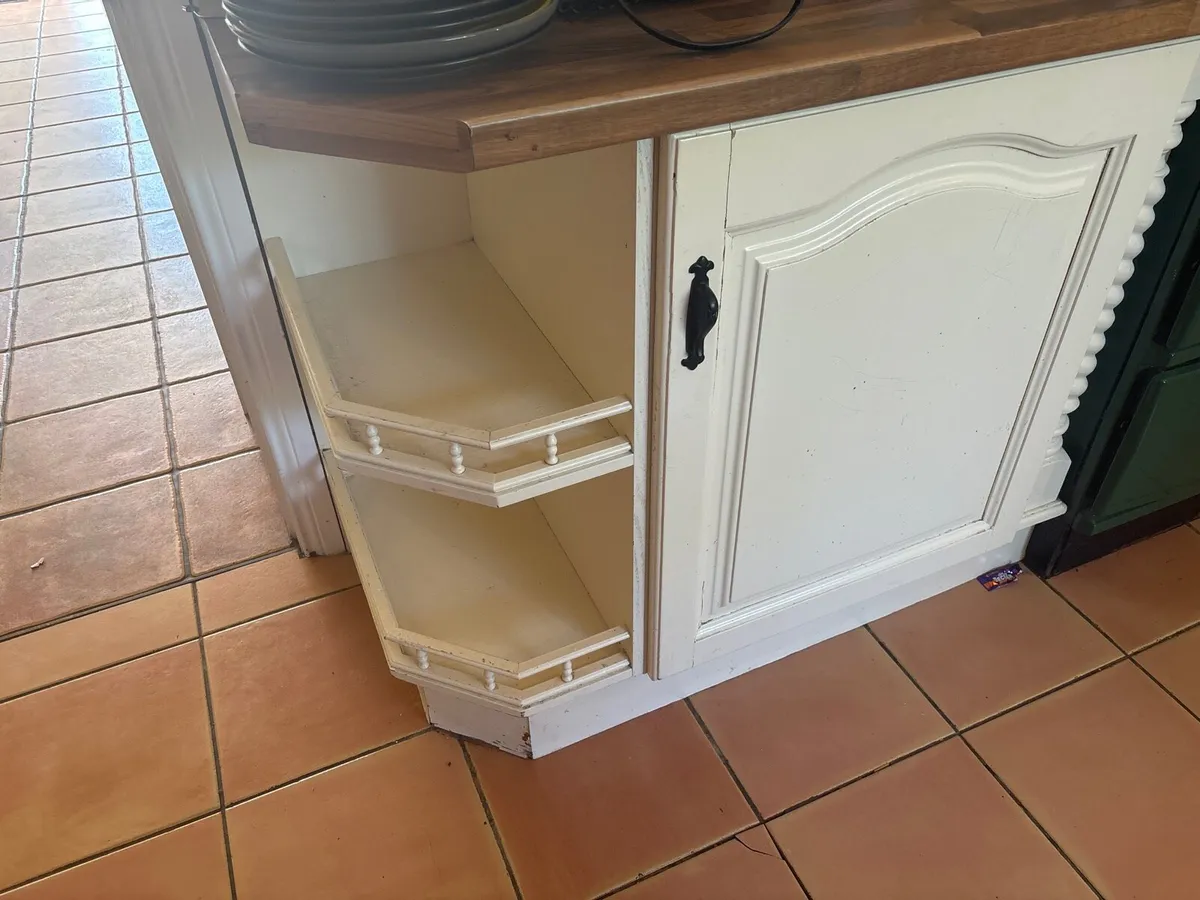 Kitchen - Image 3