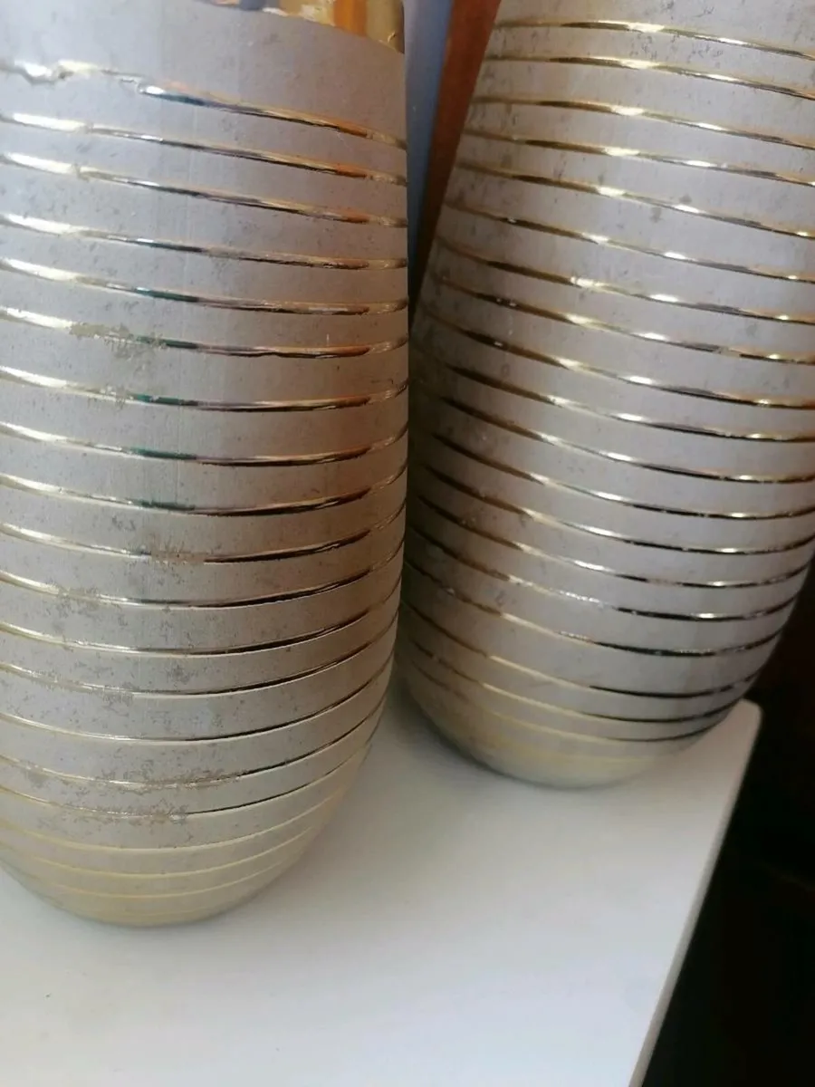 Set of Vases - Image 3