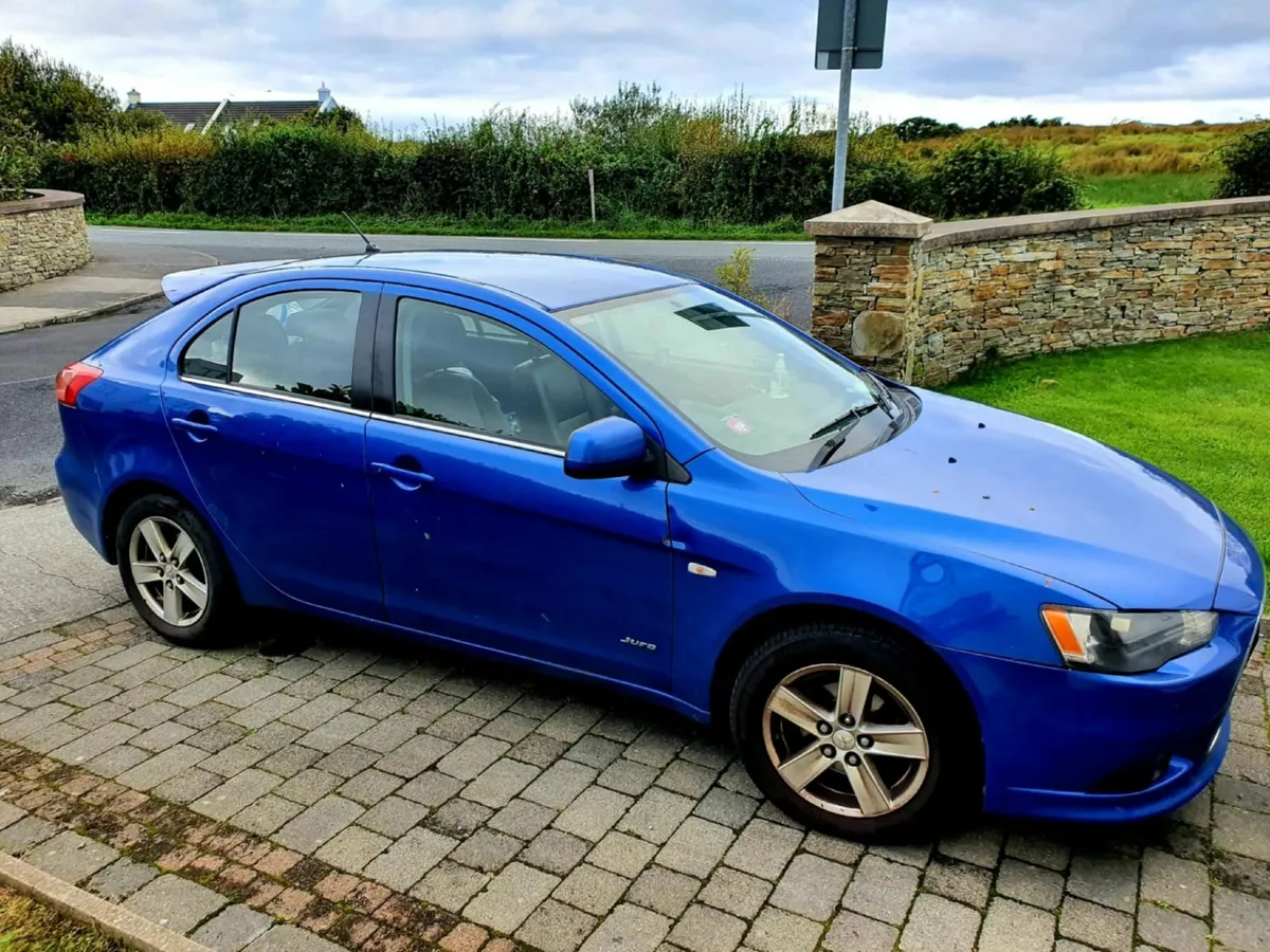 Mitsubishi Lancer 2010 - Image 3