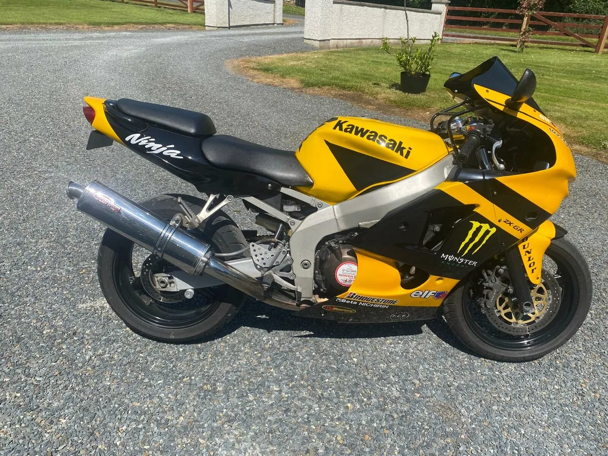 Kawasaki ZX6R - Image 1