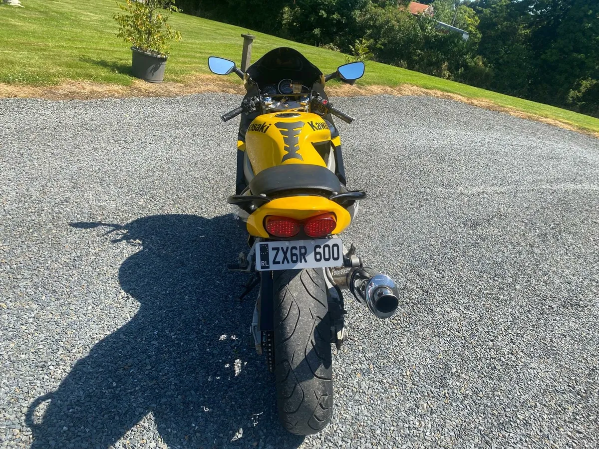 Kawasaki ZX6R - Image 4