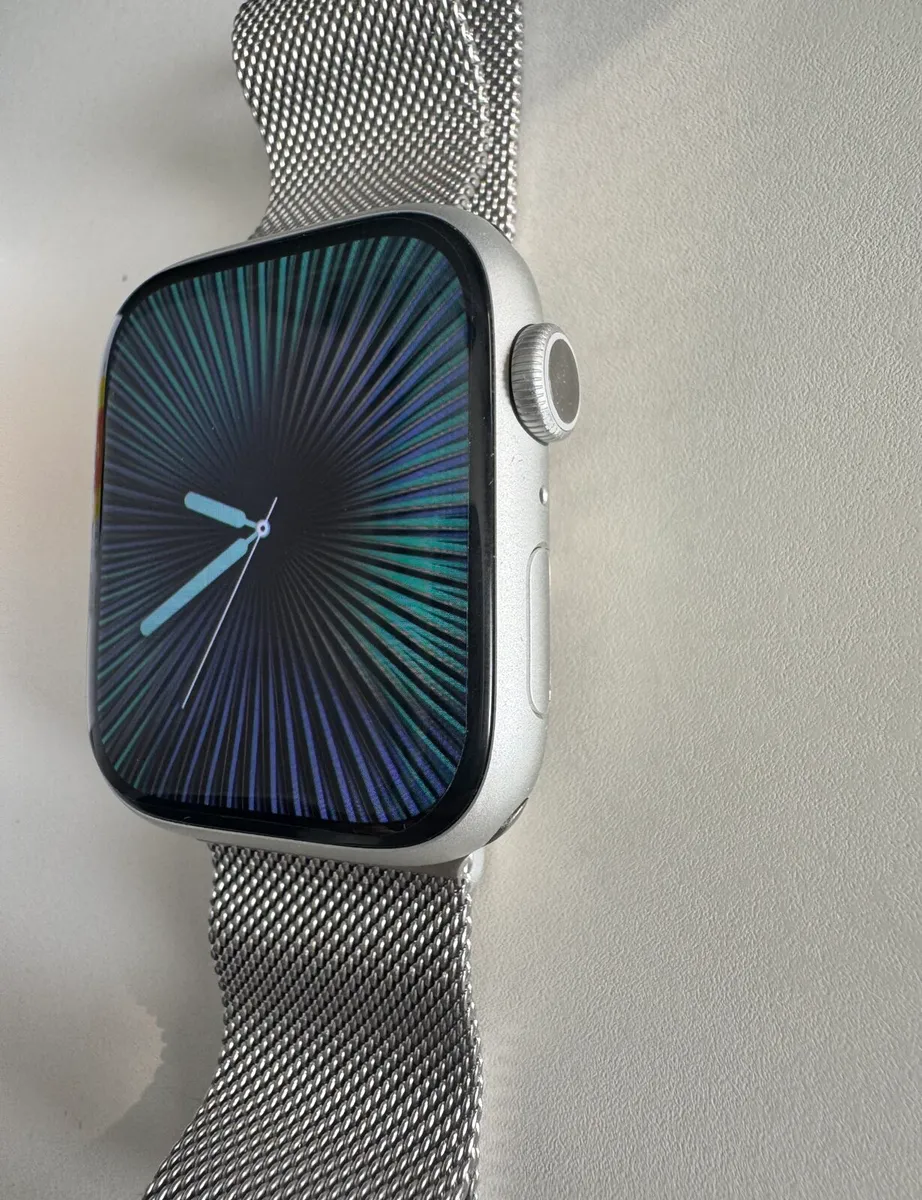 Apple Watch Series 8 45mm - Mint with Extras - Image 2