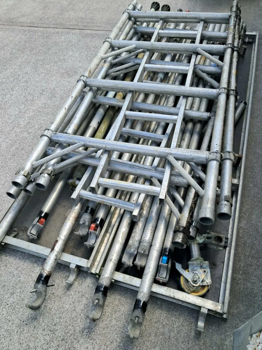 Aluminium Tower Scaffolding For Sale - Image 4