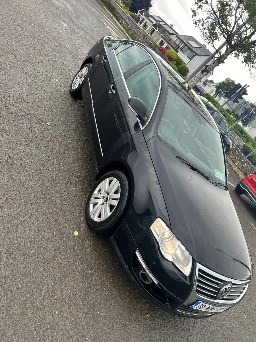 Volkswagen Passat 2008 - Image 1