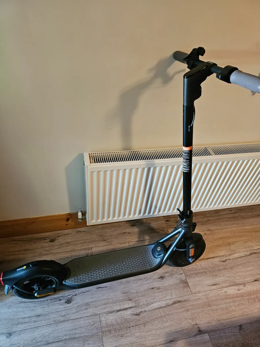 Ninebot F25E escooter e scooter - Image 1