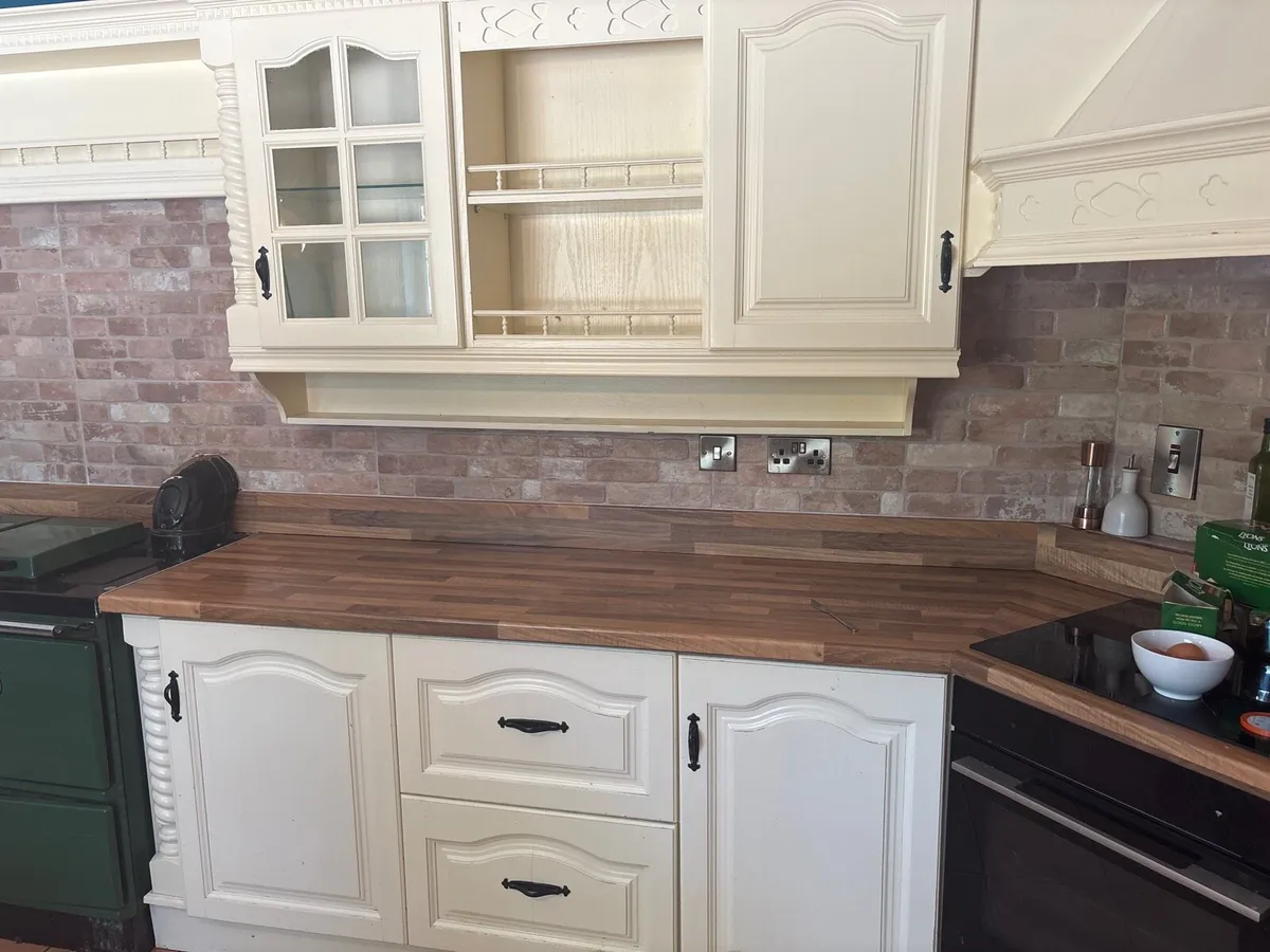 Kitchen - Image 4